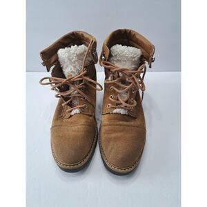 Time and Tru Women's‎ Tan Hiker Boots Size 8.5